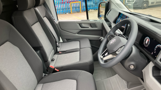 Volkswagen Crafter Cr35 Mwb Diesel Fwd 2.0 TDI 140PS Commerce Business High Roof Van - Image 30